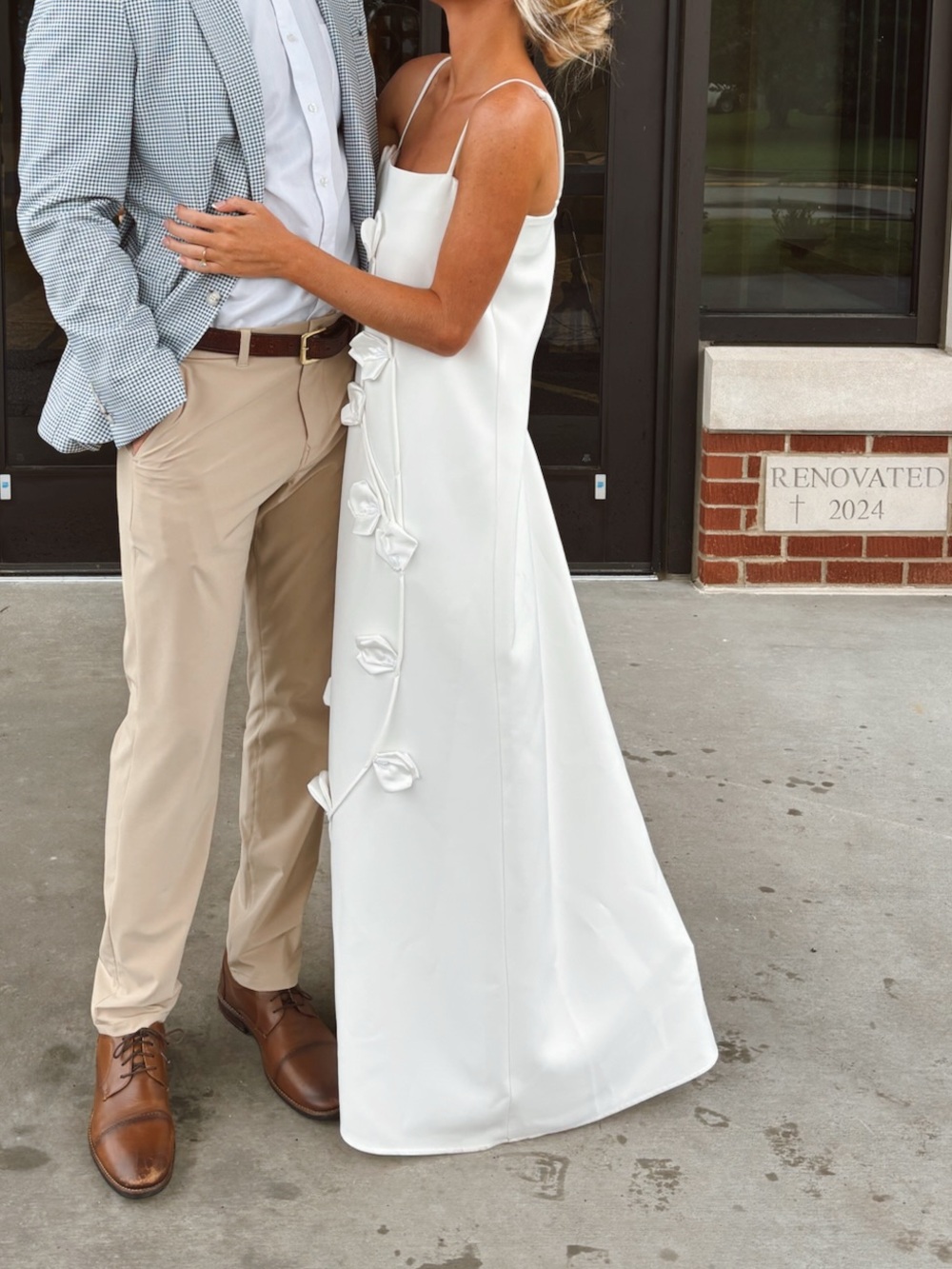 Elliatt Ivory Spaghetti-Strap Maxi Dress with Floral Appliqué